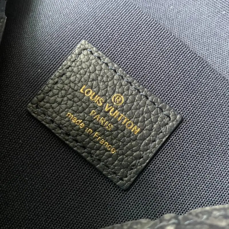 M83589 21x12x3cm High Quality Bags - Image 8