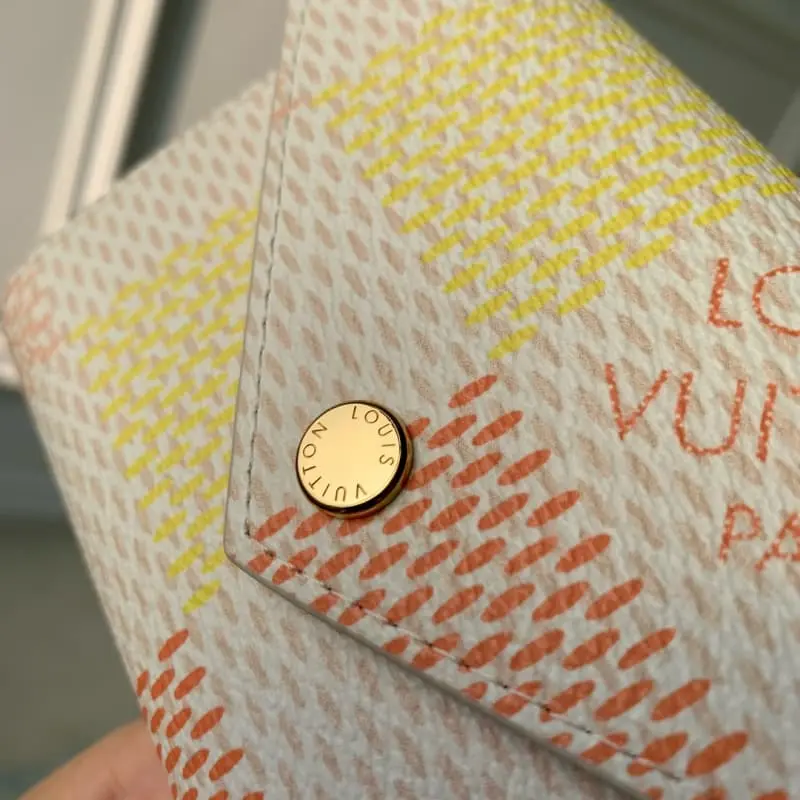 N40750 S1 12x9.5x1.5cm High Quality Bags - Image 7