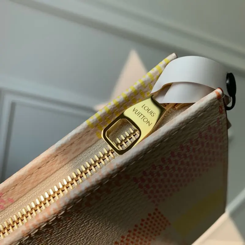 N47542 S1 26x20cm High Quality Bags - Image 7