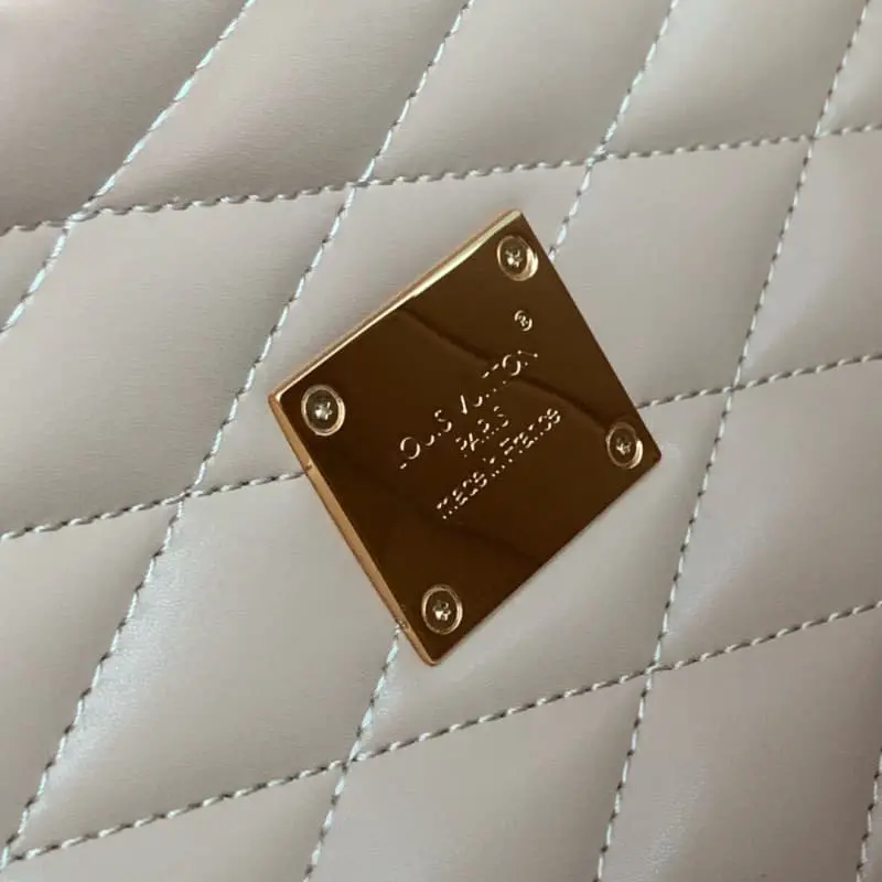 M11154 15x13x21cm High Quality Bags - Image 8