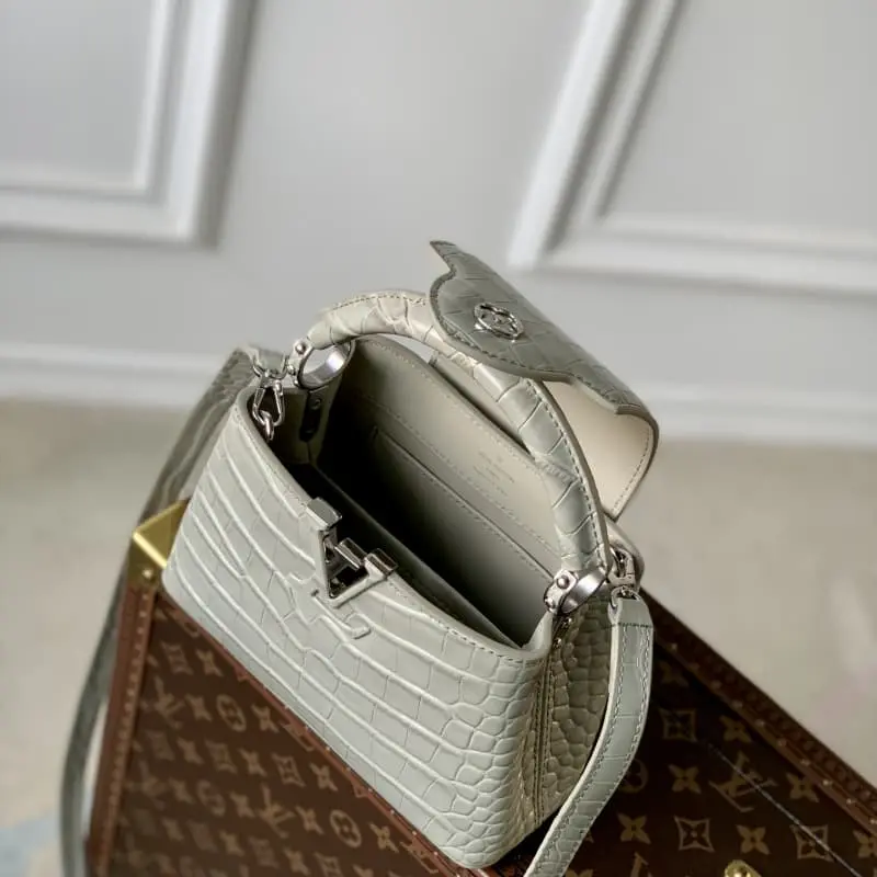 M48865 GreyMini 21x14x8cm High Quality Bags - Image 8