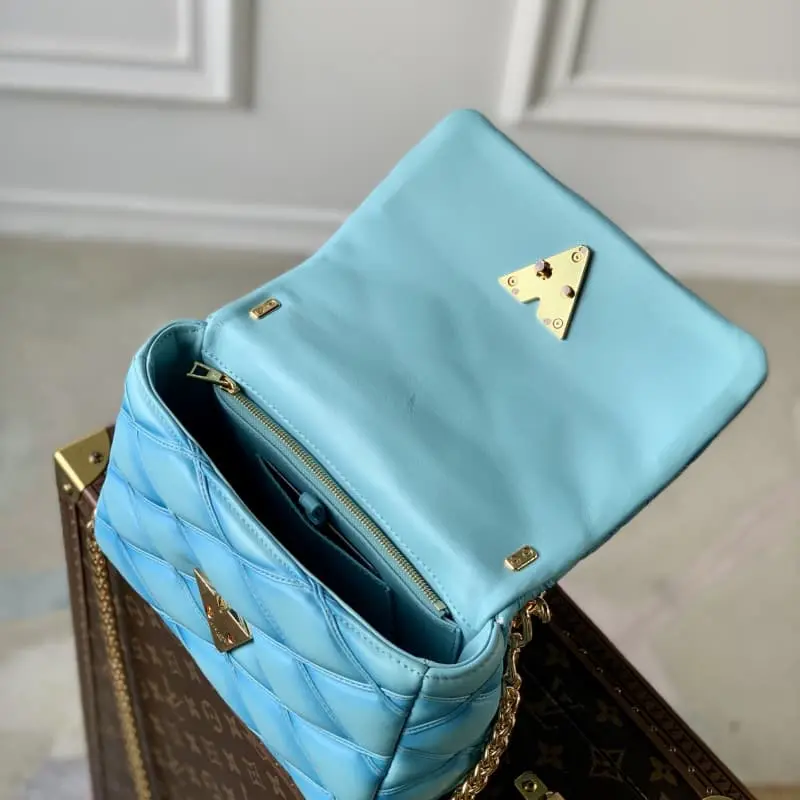 M22891 S1 23x16x10cm High Quality Bags - Image 8