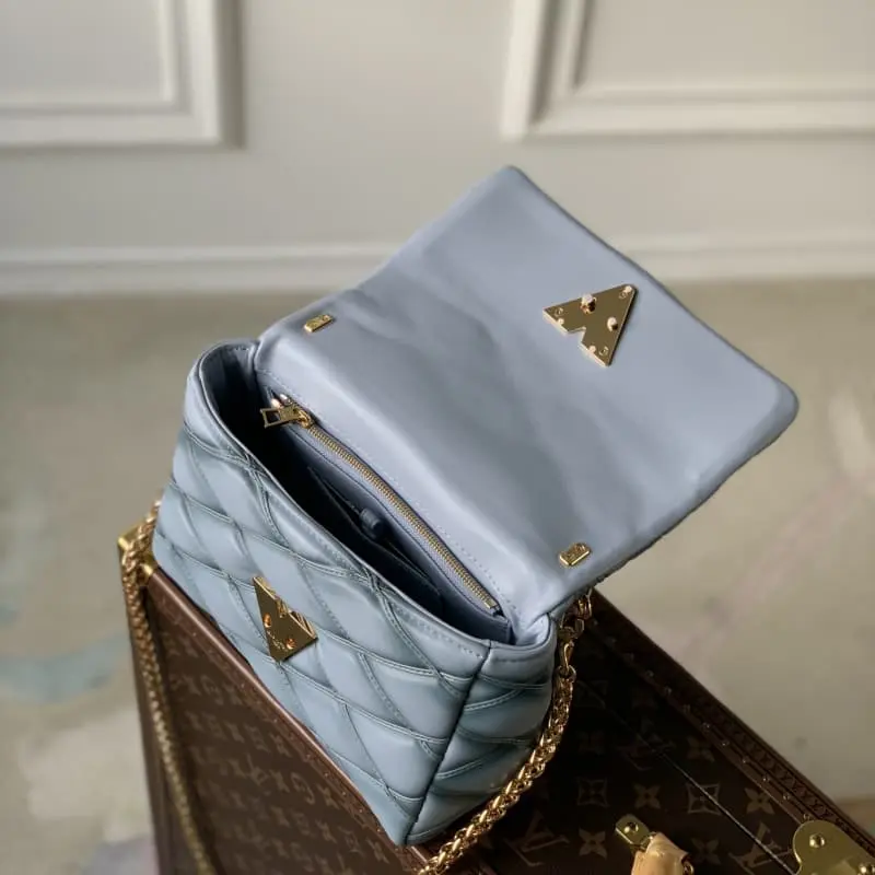 M22891 S2 23x16x10cm High Quality Bags - Image 8