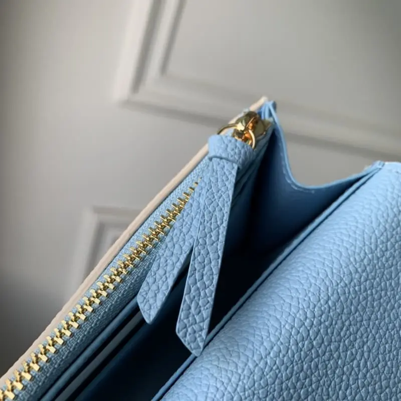 M82341 19x10x2cm High Quality Bags - Image 8