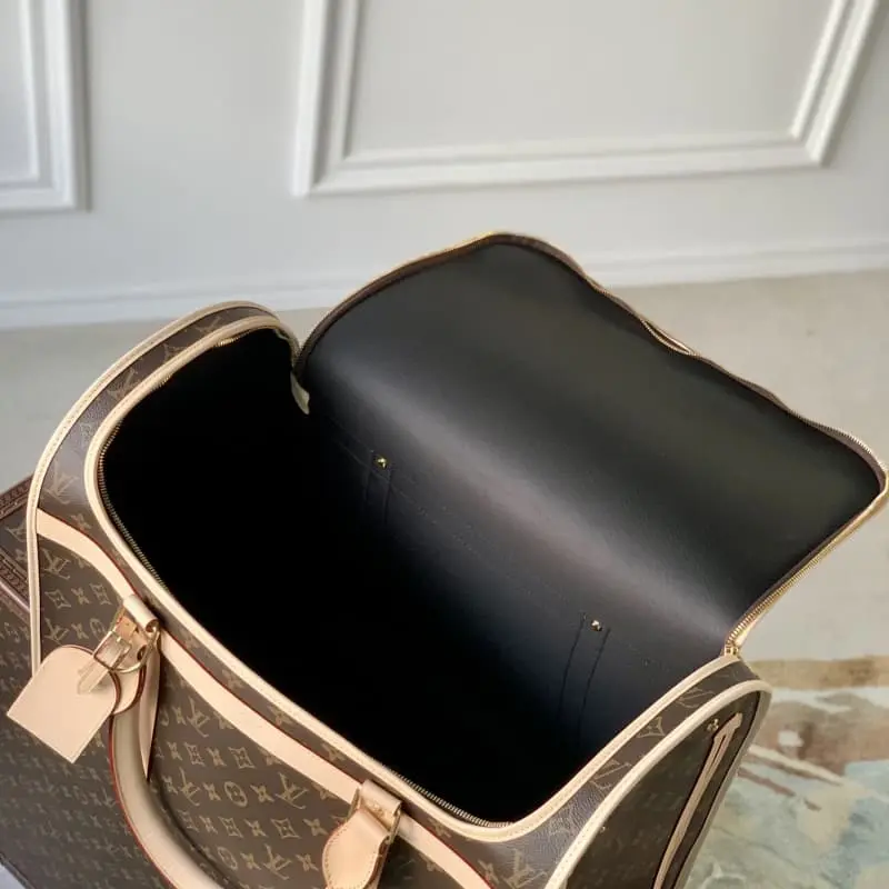 M45662 44x32x23cm High Quality Bags - Image 8