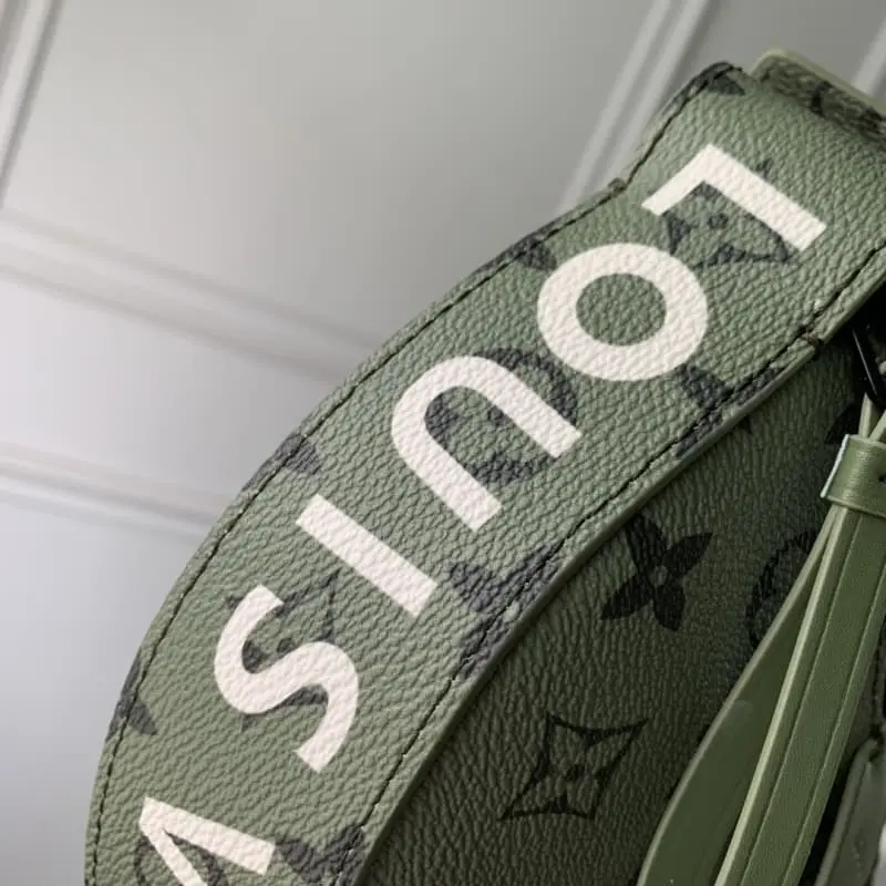 M23838 Green 24.5x16x4.5cm High Quality Bags - Image 8