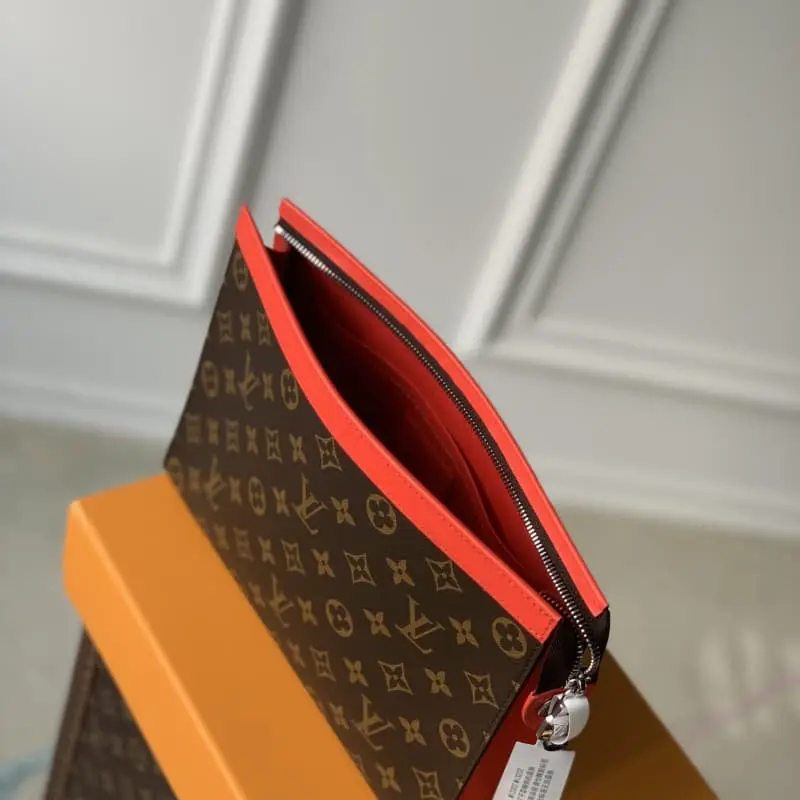 M44466 26x20x5cm High Quality Bags - Image 8