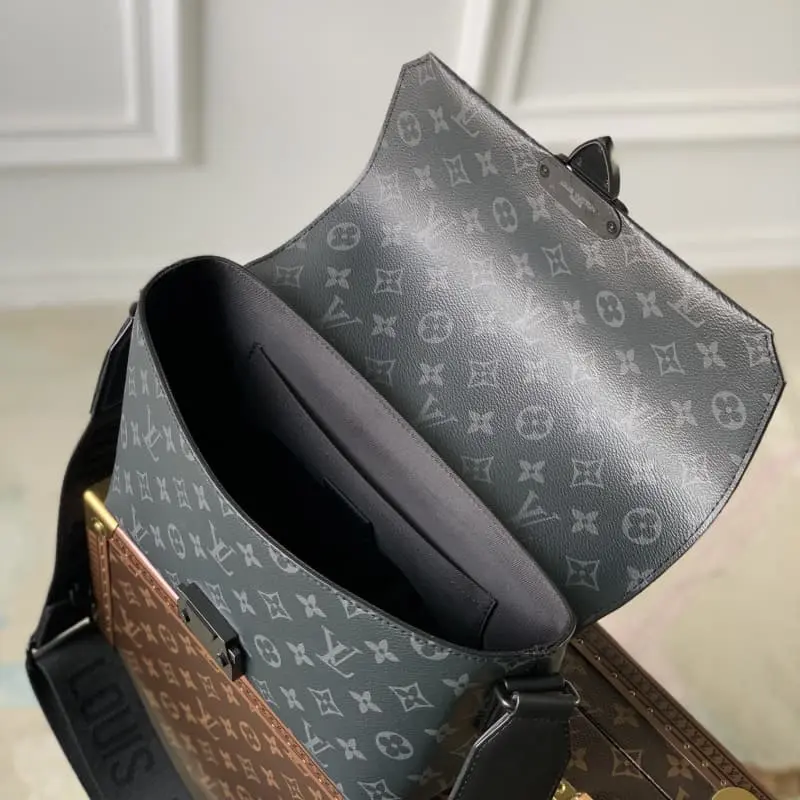 M46794 28x16x10cm High Quality Bags - Image 7