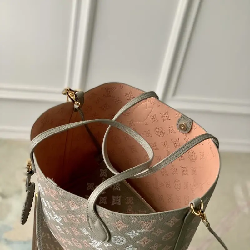 M23387 30x27.5x16cm High Quality Bags - Image 8