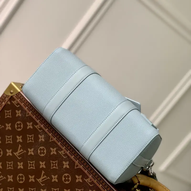 M23725 27x17x13cm High Quality Bags - Image 8