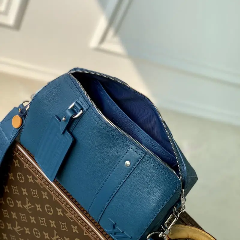 M23725 S2 27x17x13cm High Quality Bags - Image 8