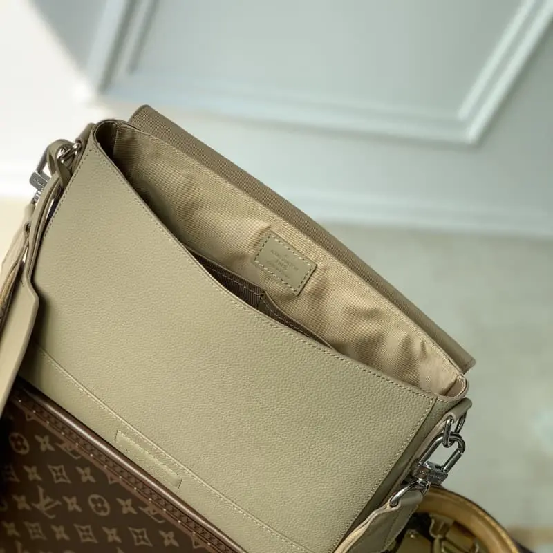 M23709 S1 28x24x10cm High Quality Bags - Image 8