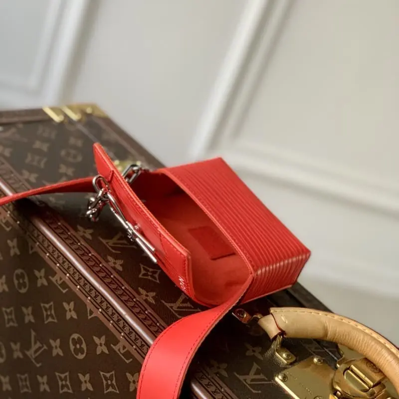 M23837 S2 13x8x4.5cm High Quality Bags - Image 8