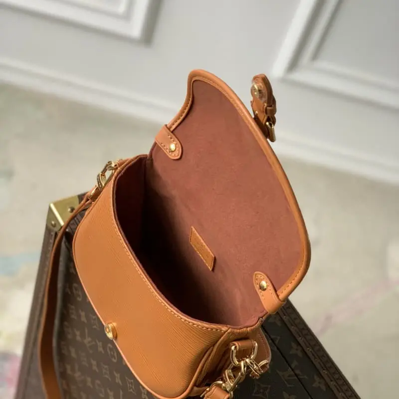 M23471 Caramel 20x16x7.5cm High Quality Bags - Image 8