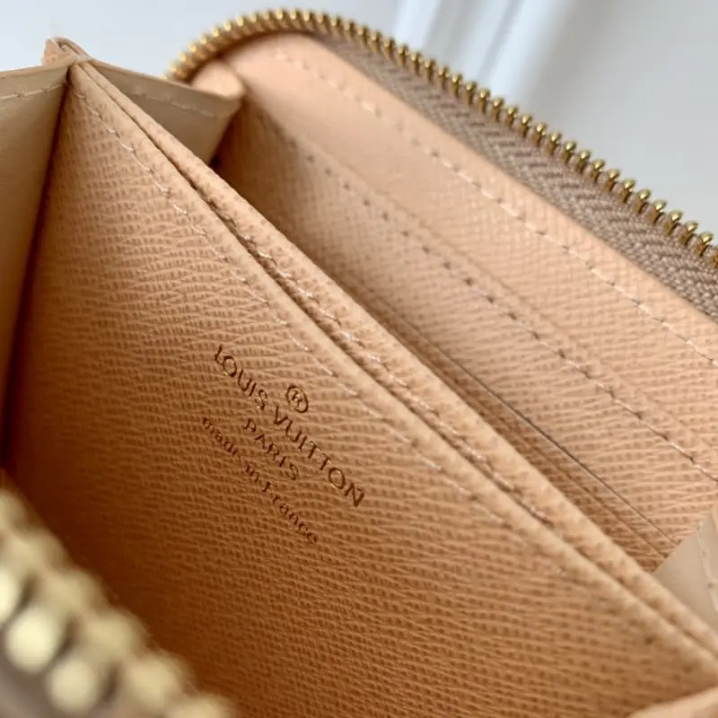 M82483 Gold 11x8.5x2cm High Quality Bags - Image 5