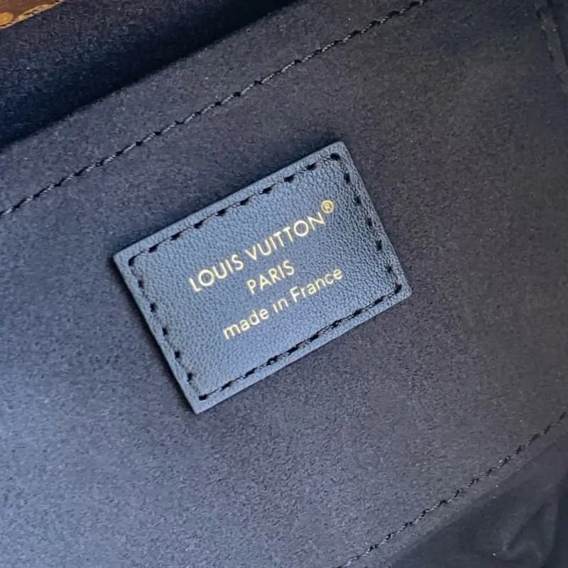 M12940 15x12x28cm High Quality Bags - Image 8