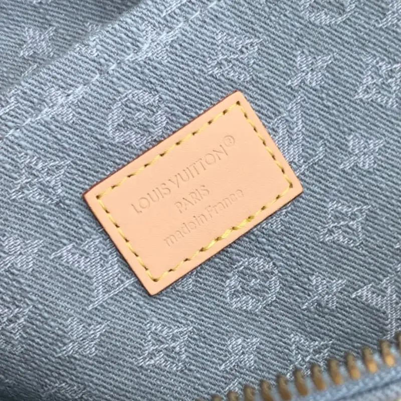 M13344 21x17x30cm High Quality Bags - Image 8