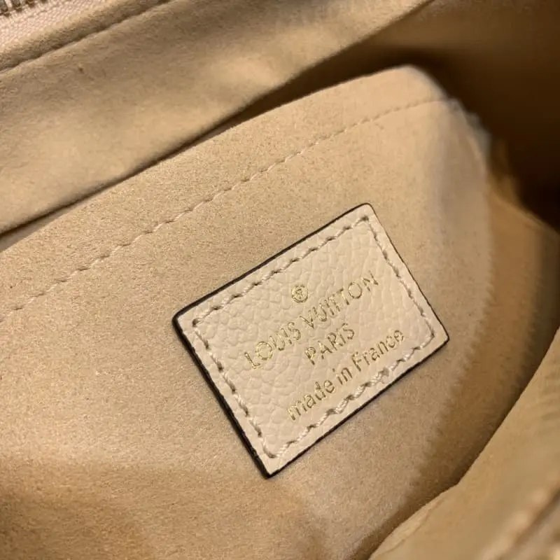 M46099 22x14x9cm High Quality Bags - Image 8