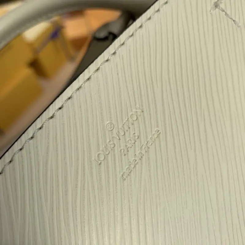 M59953 S2 30x21x13cm High Quality Bags - Image 8