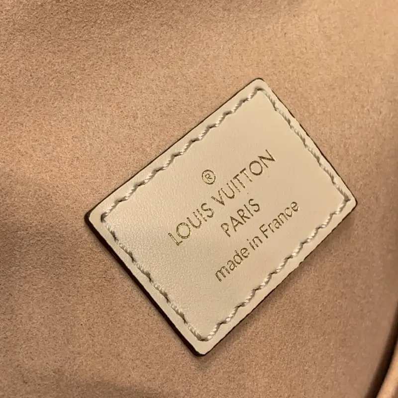 M45397 27.5x33x14cm High Quality Bags - Image 7