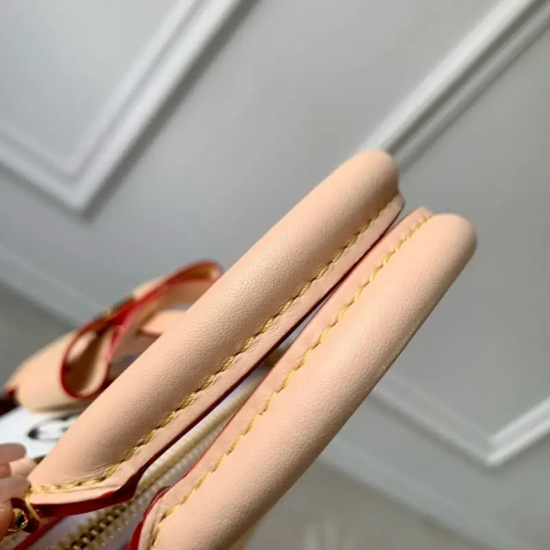 M13391 10x7.5x16cm High Quality Bags - Image 12