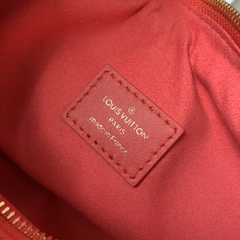 M22594. Red 23x13x6cm High Quality Bags - Image 8