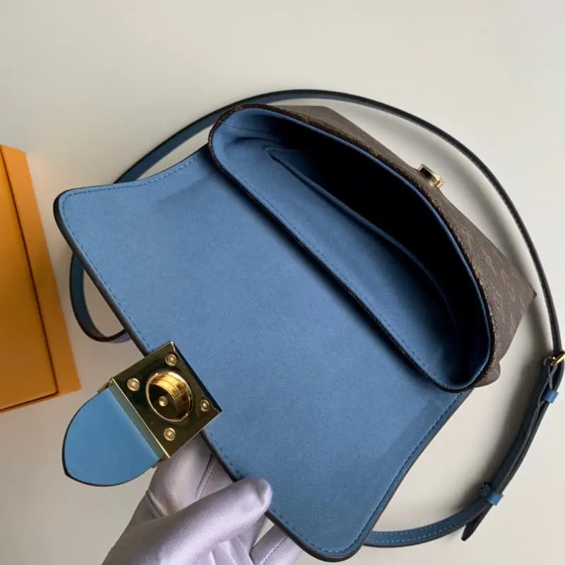 M44321 21x17x8cm High Quality Bags - Image 8