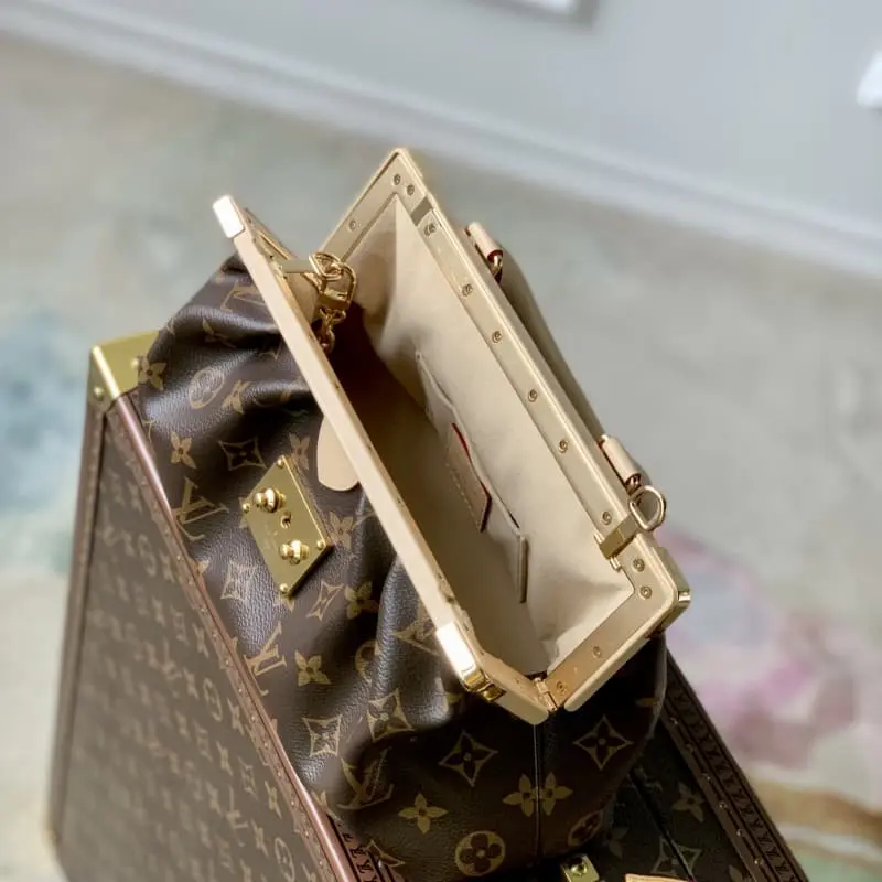 M46544 28x14x10cm High Quality Bags - Image 8