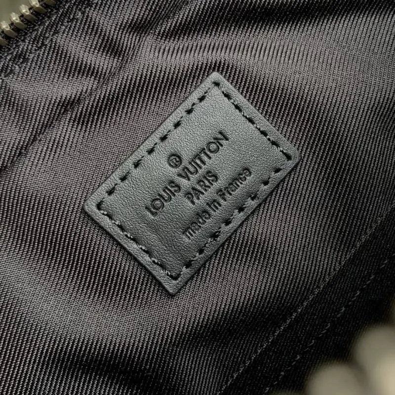 M69443 18.5x7x25cm High Quality Bags - Image 8