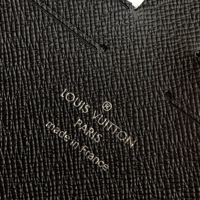 M30450 27x21x3cm High Quality Bags - Image 7