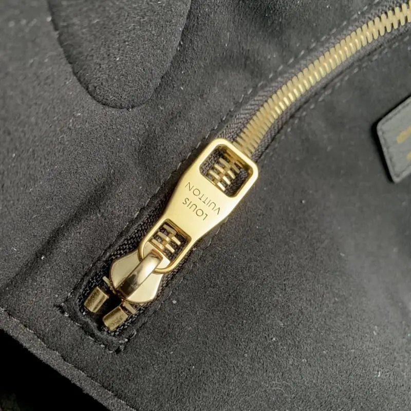 M58907 31x28x14cm High Quality Bags - Image 8