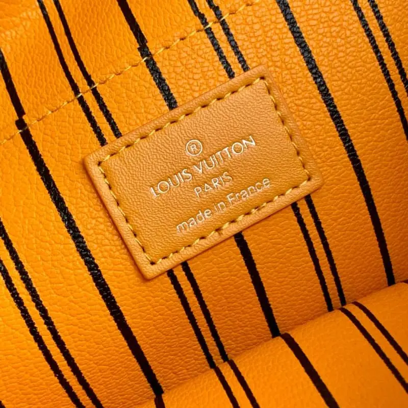 M12654 13.5x12x20cm High Quality Bags - Image 8