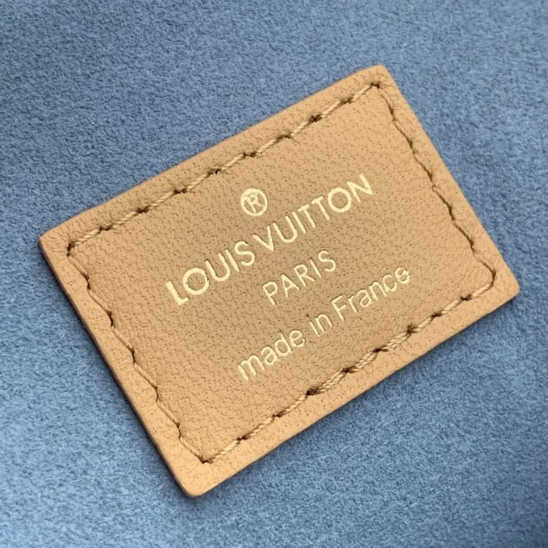 M57793 26x20x12cm High Quality Bags - Image 7