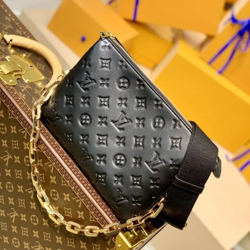 M57790 26x20x12cm High Quality Bags - Image 8