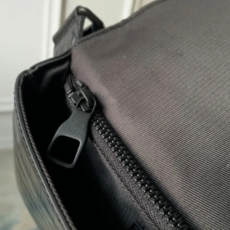 M84871 Black crocodile pattern 21x15x4cm High Quality Bags - Image 8