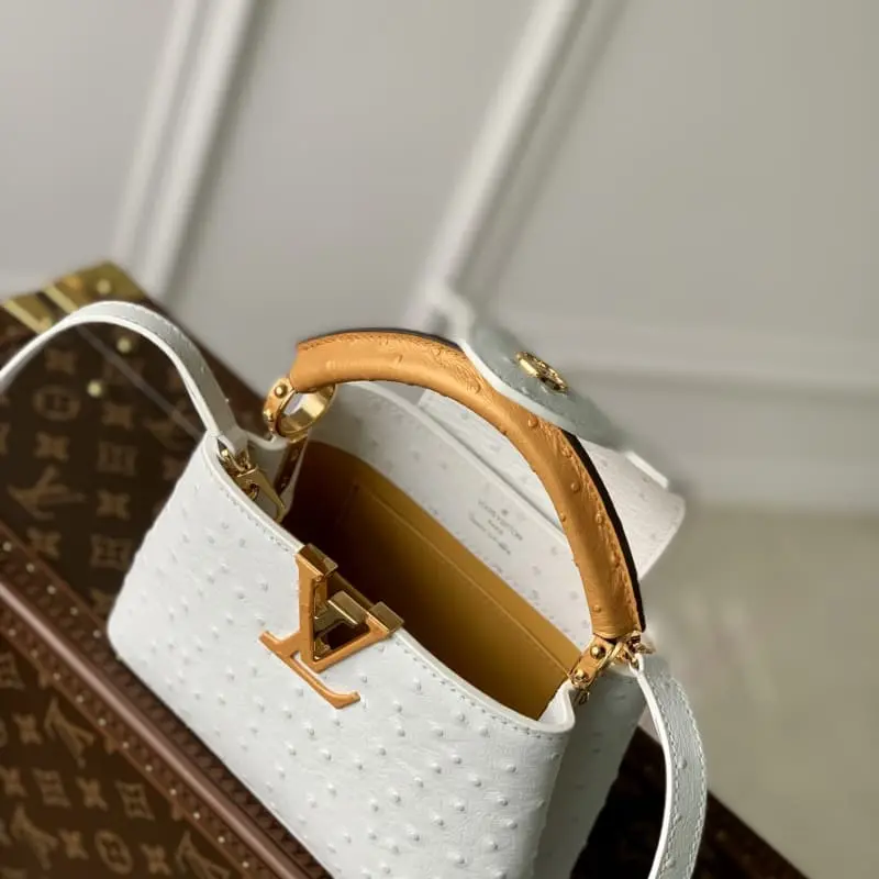 M93483 S4 21x14x8cm High Quality Bags - Image 8