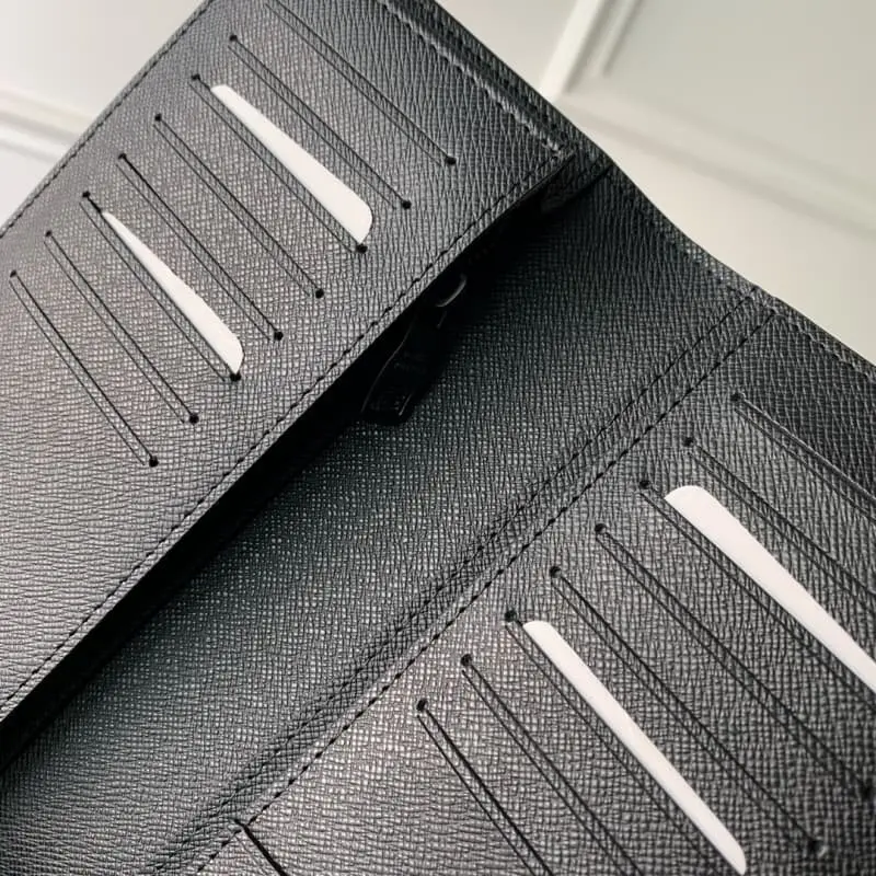 M81846 Graffiti Red 10x19x2cm High Quality Bags - Image 8