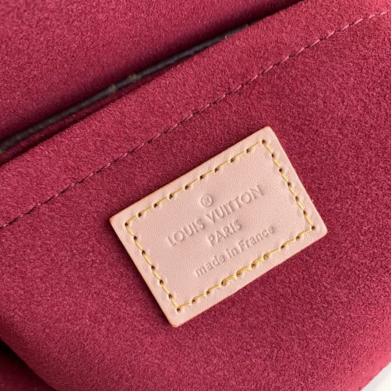 M13617 27x18x3cm High Quality Bags - Image 8