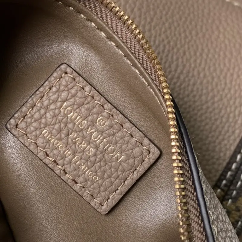 M13667 S2 25x15x18cm High Quality Bags - Image 10