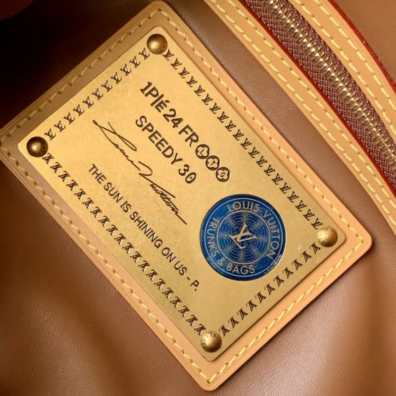 M14077 22.5x18x32cm High Quality Bags - Image 8