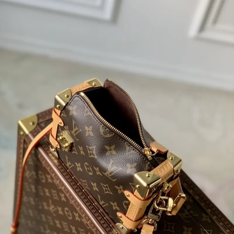 M46815 18x12.5x8cm High Quality Bags - Image 8