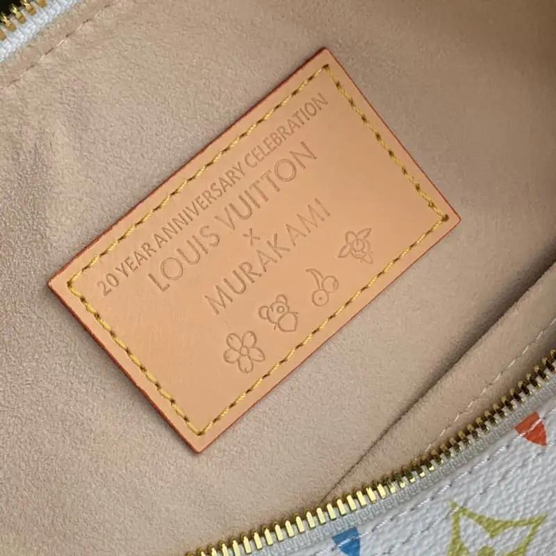 M13085 19x15x25cm High Quality Bags - Image 8