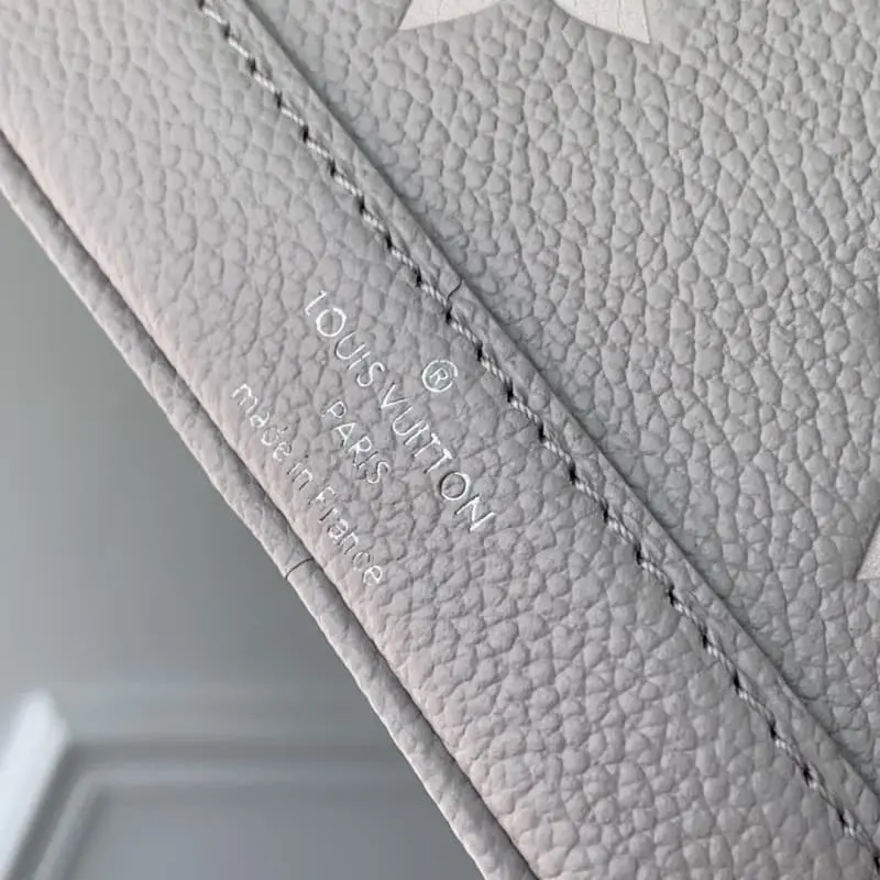 M46291 Taro Purple 16x10x13cm High Quality Bags - Image 8