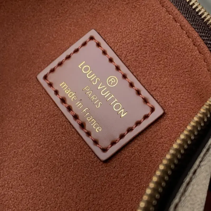 M24932 27x33x20cm High Quality Bags - Image 8