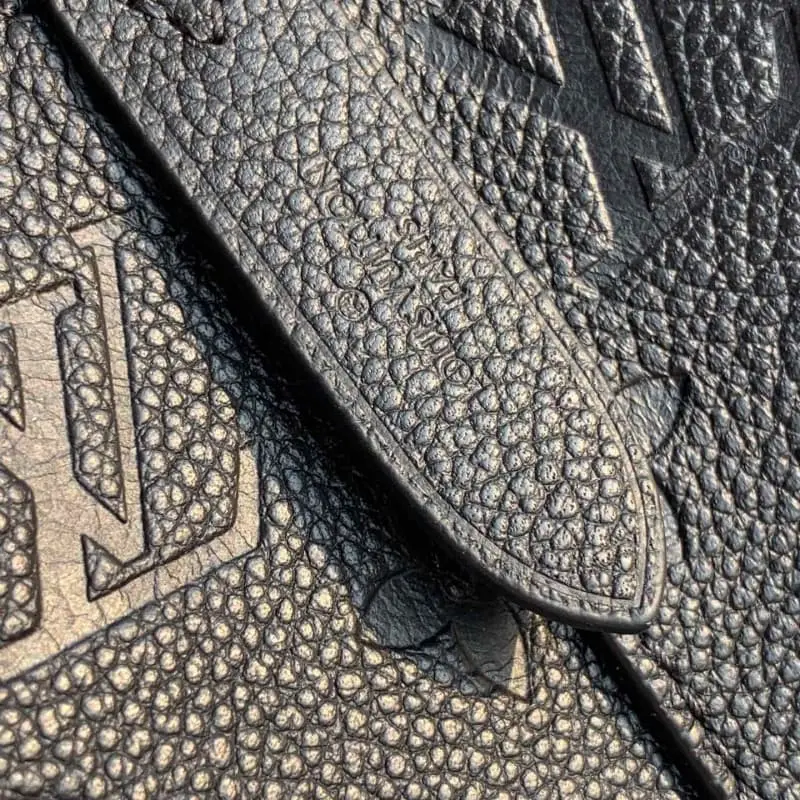 M45256 Black 26x26x17.5cm High Quality Bags - Image 7