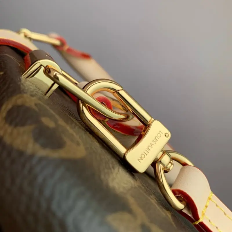 M11114 26.4x26x13cm High Quality Bags - Image 8