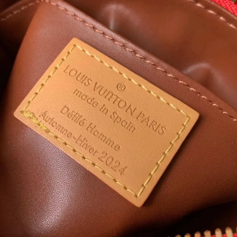 M24419 Red 18x12x10cm High Quality Bags - Image 8