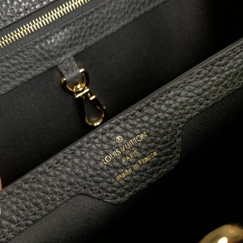 M24673 Black HH102 2 27x18x9cm High Quality Bags - Image 8