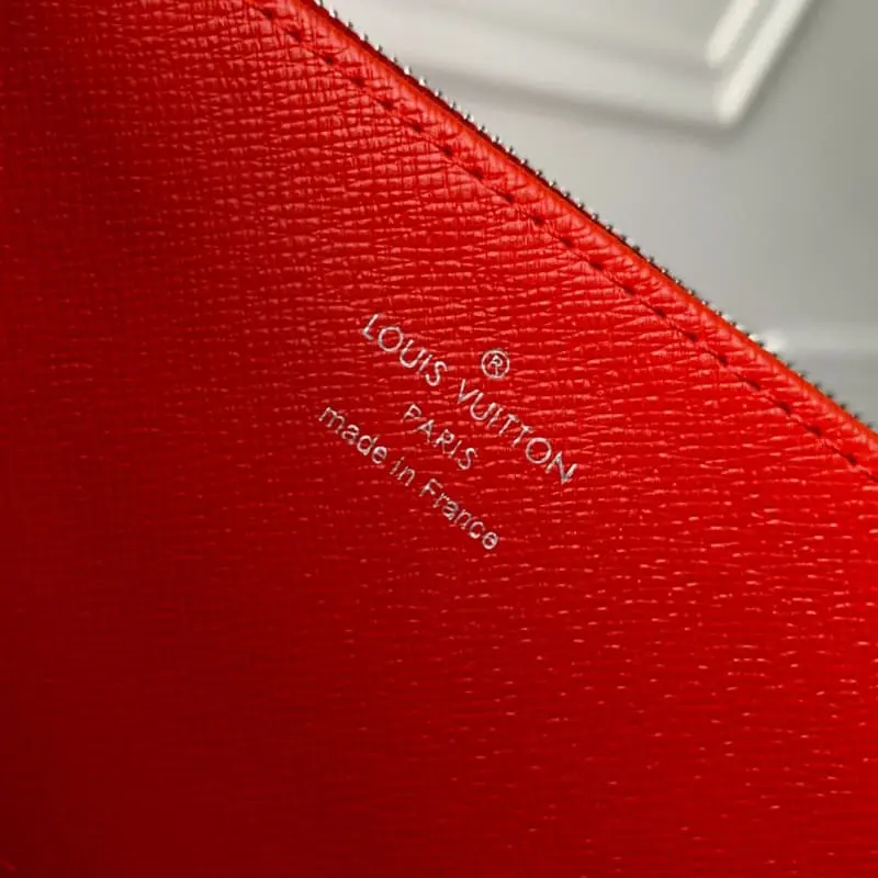 M67548 HH17 2 19x10x2cm High Quality Bags - Image 8