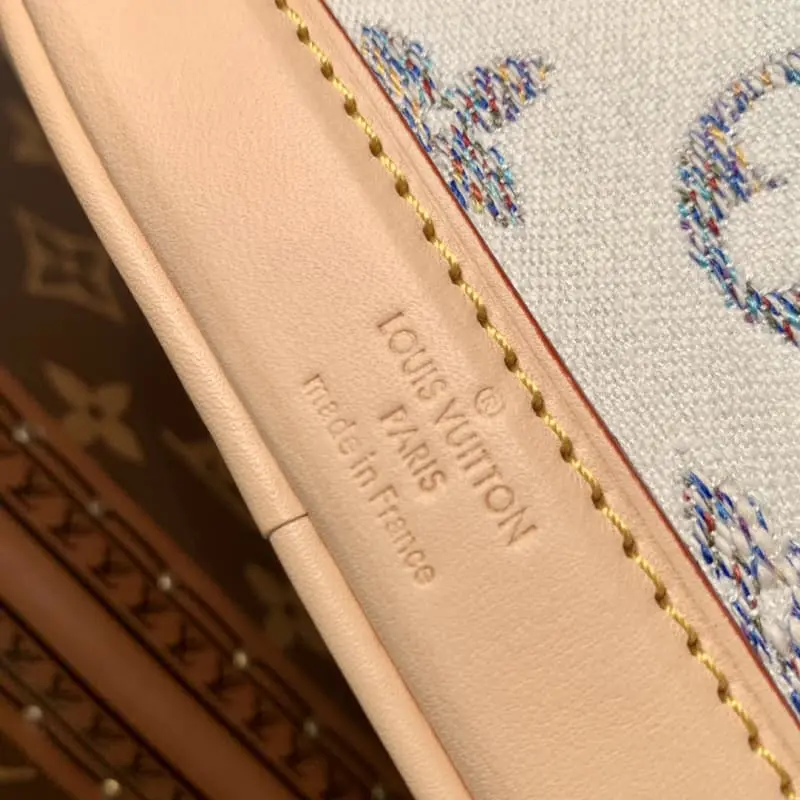 M83453 13x16x10cm High Quality Bags - Image 8